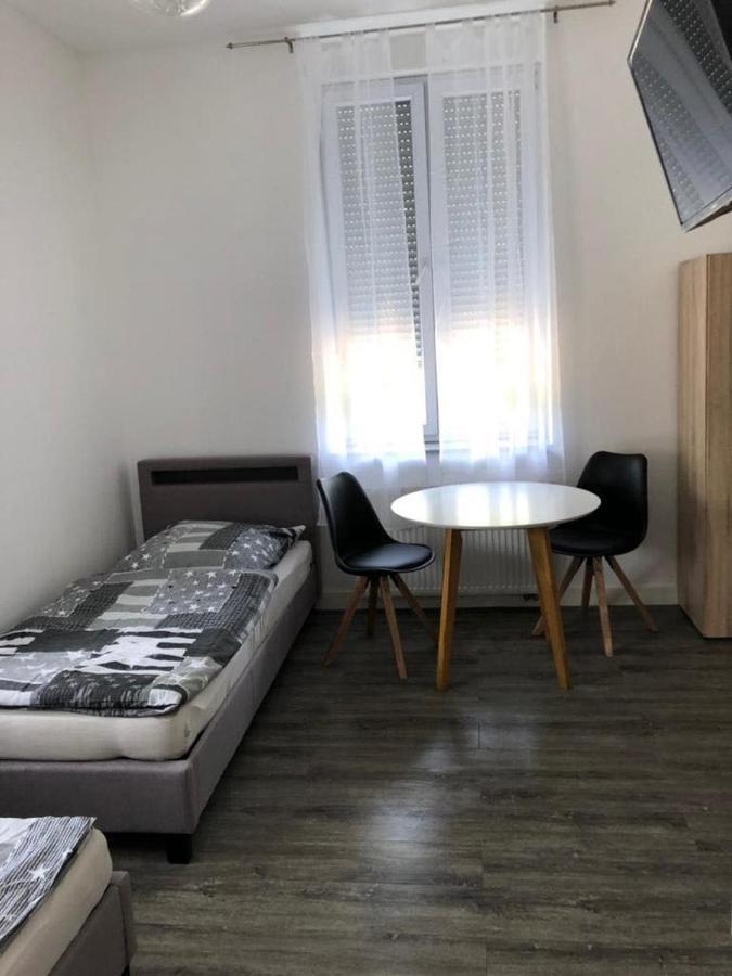 Godorfer Burg Monteuer Zimmer Wesseling Buitenkant foto